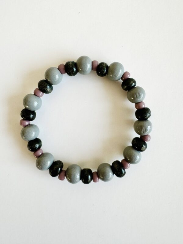 Armbandje grijs/paars